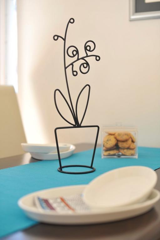 Flower Apartment *